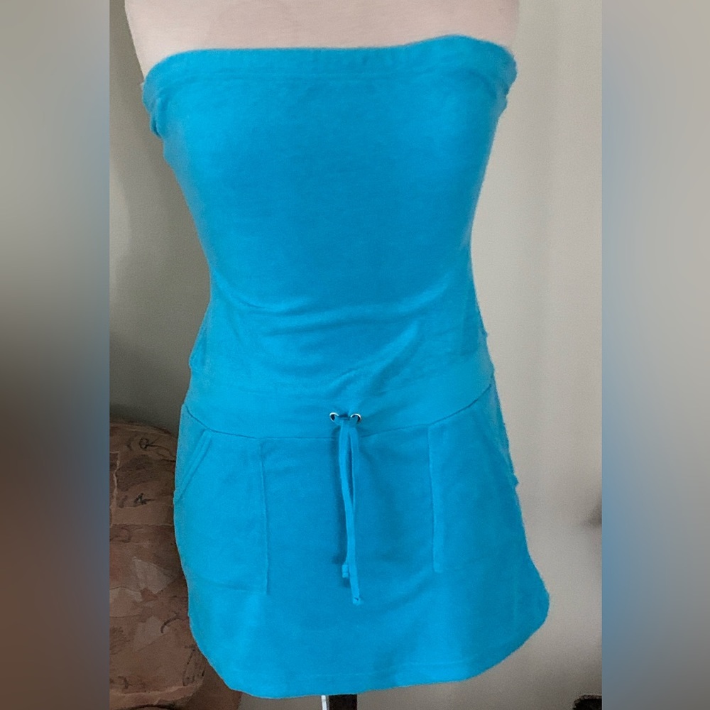 Raya Sun woman’s blue swimsuit cover up size Medium NWT